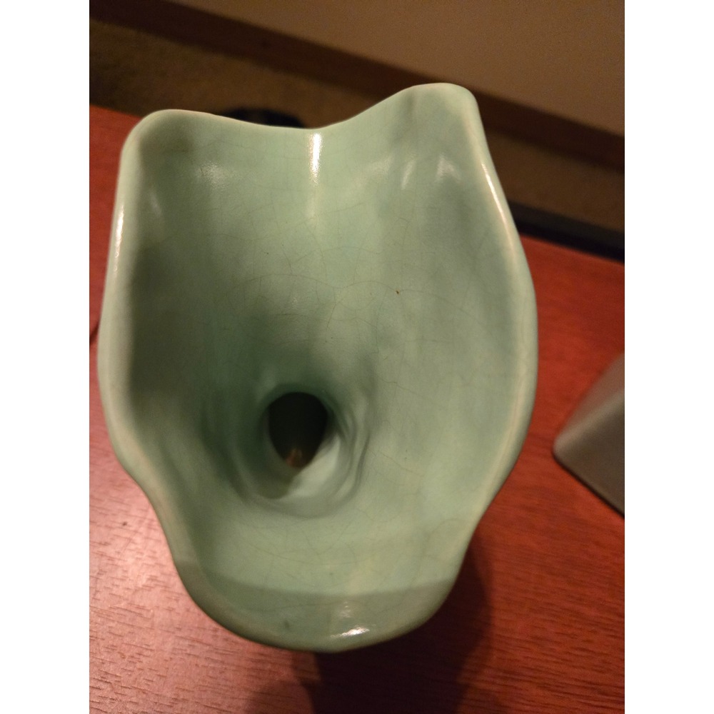 Vintage 1930s Weller Pottery Cameo Rose Set -Rectangular Vase & Cornucopia Vase - Picture 9 of 9